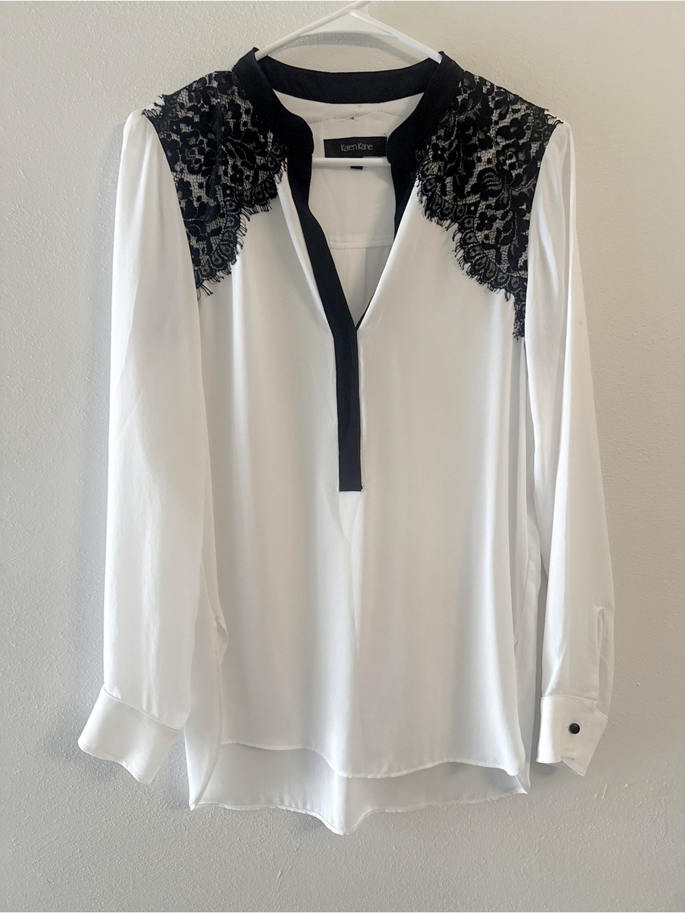 Karen Kane White Blouse Black Lace Yoke Trim Long Sleeve Career Top Size XS - Picture 2 of 7